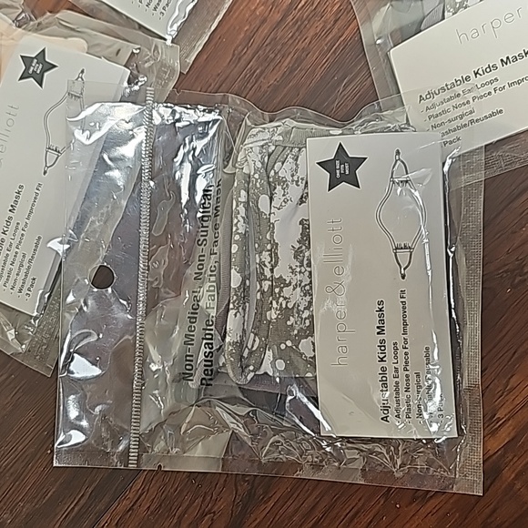 NEW harper & elliott 5 packs @ 3 kid's face masks adjustable reusuable washable - Picture 2 of 8